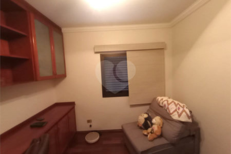 Sobrado à venda com 4 quartos, sendo 1 suíte, em Vila Macedópolis, São Paulo, SP