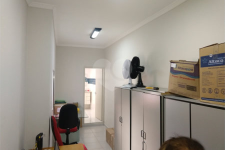Casa à venda com 3 quartos, sendo 1 suíte, em Mirandópolis, São Paulo, SP