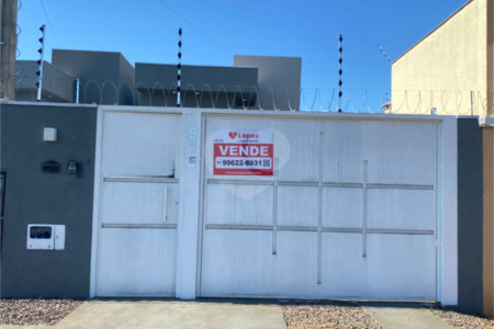 Casa à venda com 3 quartos, sendo 1 suíte, em Ipê, Três Lagoas, MS