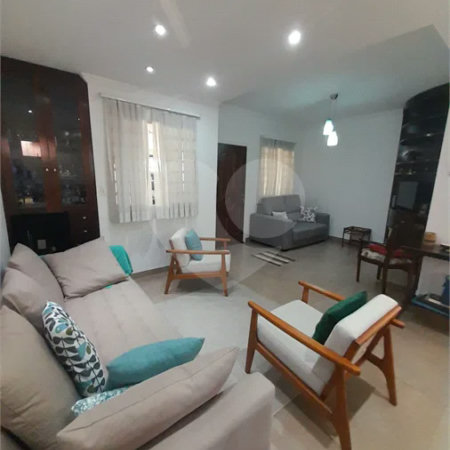 Casa à venda com 4 quartos, sendo 1 suíte, em Vila Guarani, Jundiaí, SP