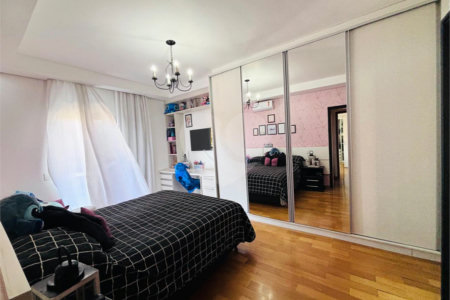 Casa à venda com 4 quartos, sendo 2 suítes, no condomínio Carmen Blanco, Sorocaba - SP