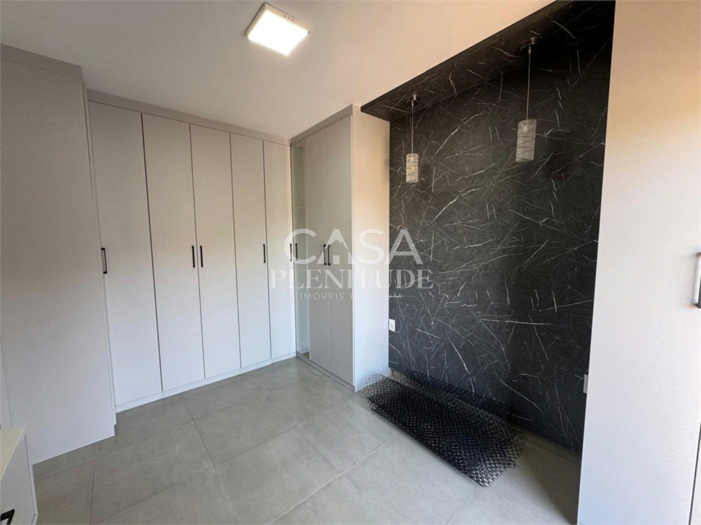 Sobrado à venda com 2 quartos em Wanel Ville, Sorocaba, SP