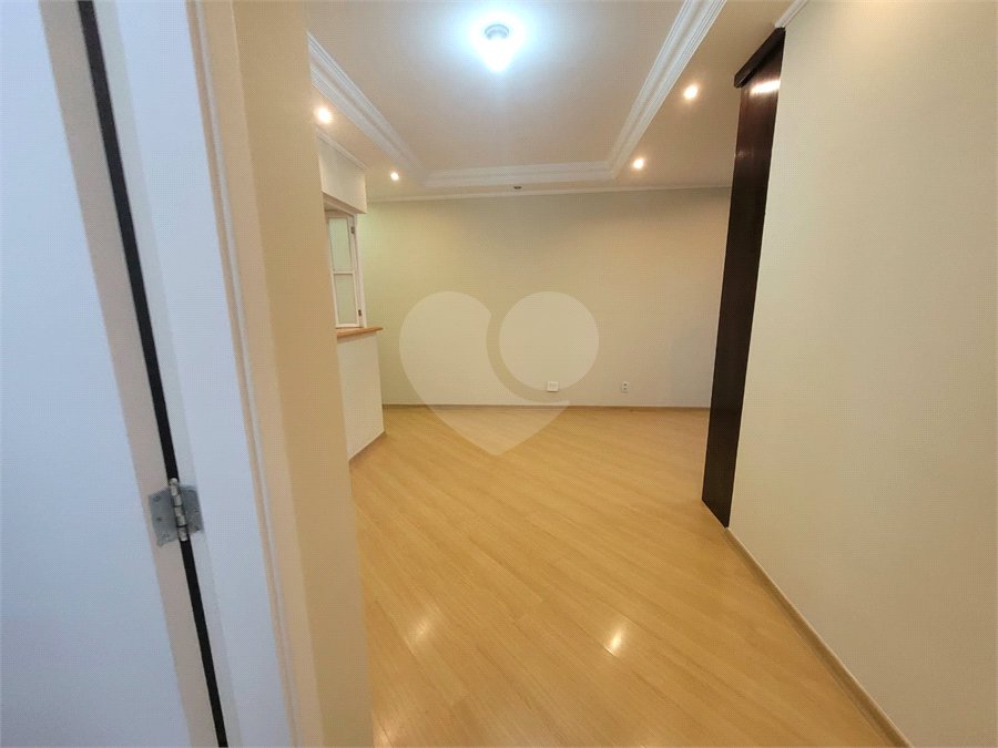 Apartamento para alugar com 3 quartos, sendo 1 suíte,  em Vila Hamburguesa, São Paulo, SP