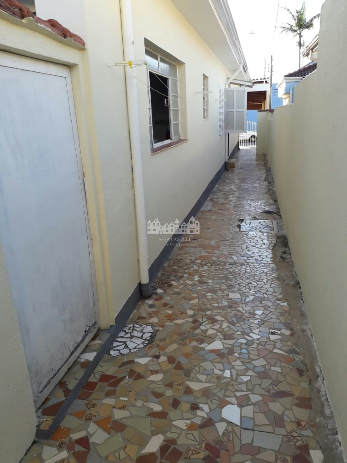 Casa à venda com 5 quartos no Centro de Atibaia/SP | Duas casas no mesmo terreno