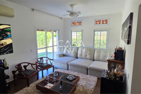 Casa em condomínio à venda ou para alugar com 3 quartos, sendo 1 suíte, em Village da Serra, Araçoiaba da Serra, SP