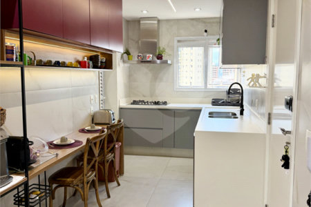 Apartamento à venda com 3 suítes em Vila Romana, São Paulo, SP