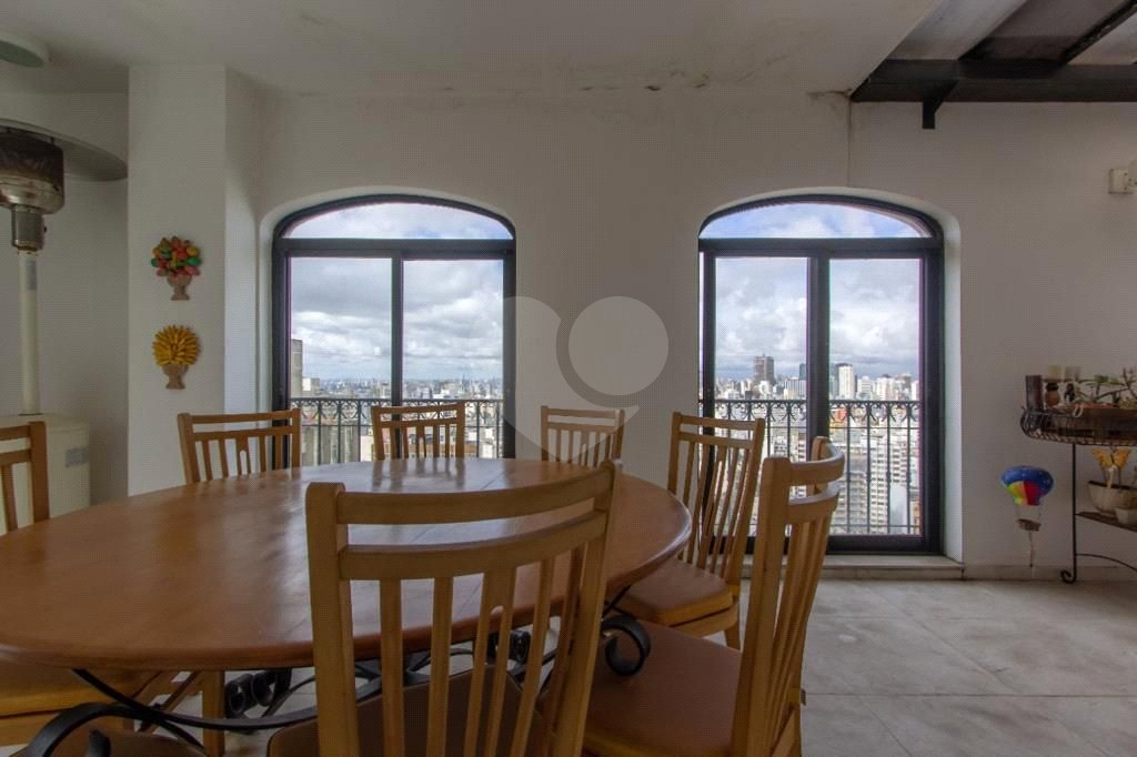 Cobertura à venda com 4 quartos, sendo 2 suítes, em Higienópolis, São Paulo, SP