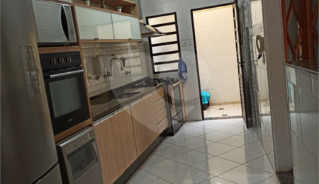 Sobrado à venda com 3 quartos, sendo 1 suíte,  em Parada Inglesa, São Paulo, SP
