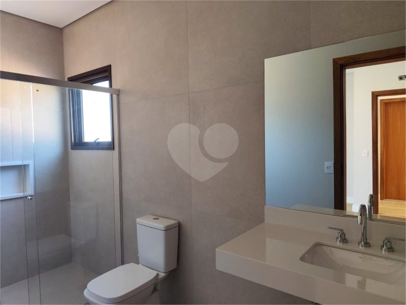 Casa à venda com 3 suítes no condomínio Recanto das Palmas, Vinhedo - SP