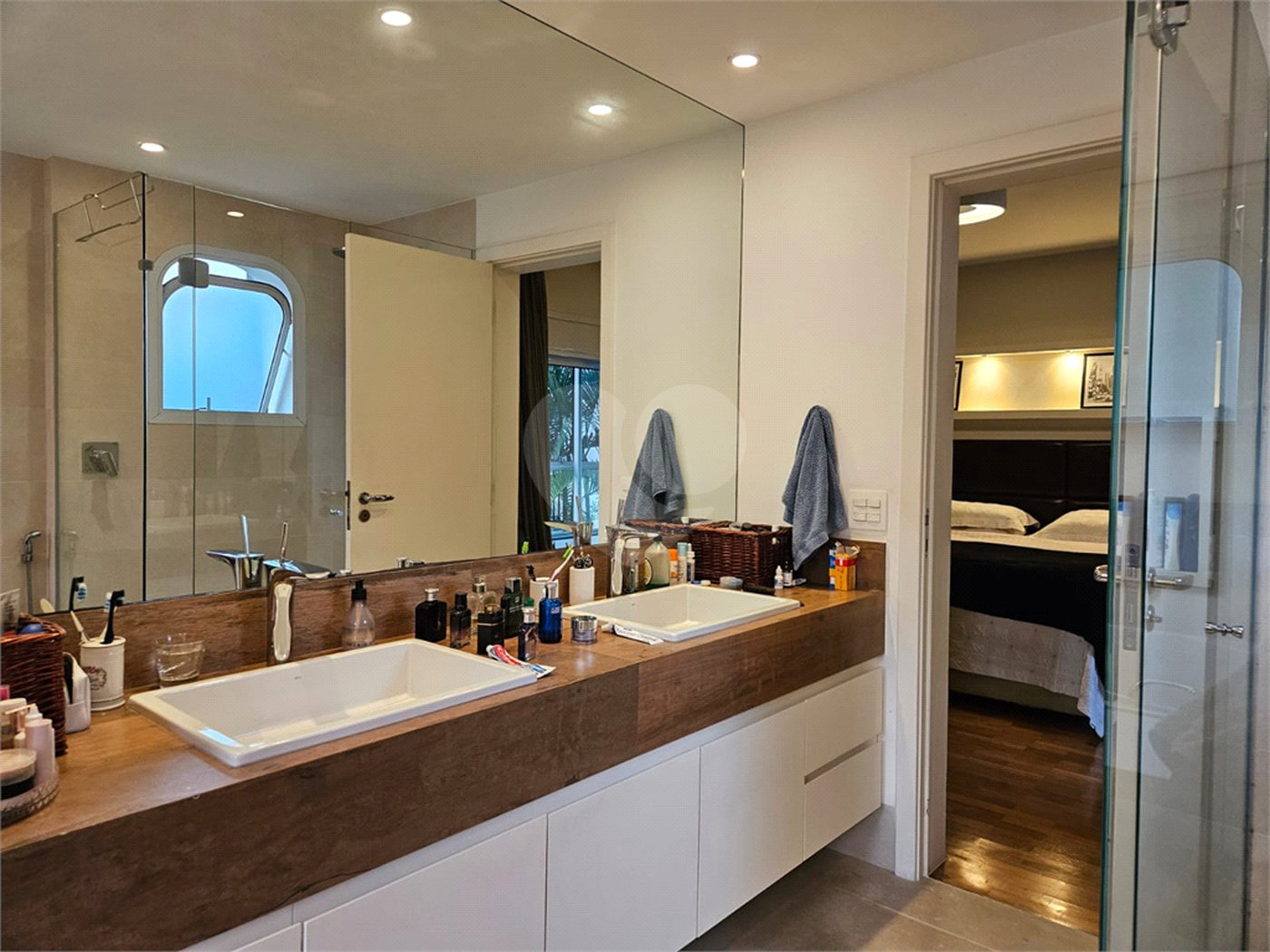 Apartamento à venda com 3 suítes em Indianópolis, São Paulo, SP