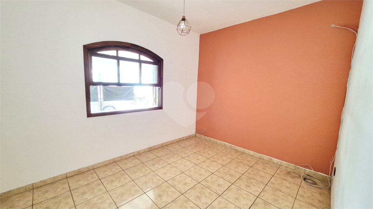 Casa à venda com 2 quartos em Jardim Rosa Maria, São Paulo, SP
