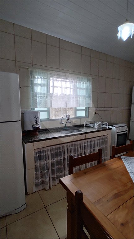 Casa à venda com 3 quartos, sendo 1 suíte, em Vila Santa Helena, Atibaia, SP