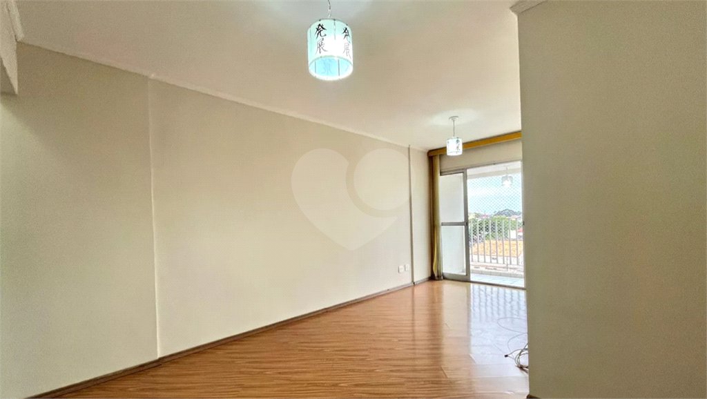 Apartamento à venda com 3 quartos, sendo 1 suíte,  em Vila Campestre, São Paulo, SP