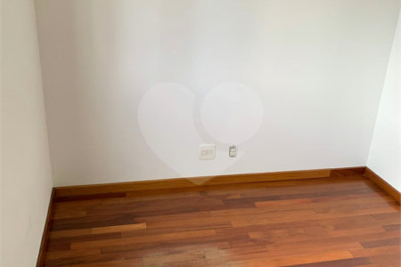 Apartamento à venda com 2 quartos, sendo 1 suíte, em Vila Mariana, São Paulo, SP