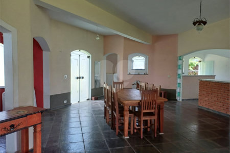 Casa à venda com 3 quartos, sendo 1 suíte, em Alpes D'ouro, Bom Jesus dos Perdões, SP