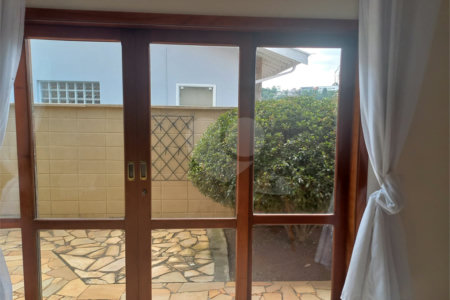 Casa à venda com 4 quartos, sendo 2 suítes,  em Villaggio Capríccio, Louveira, SP