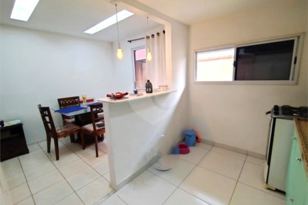 Casa à venda com 3 quartos, sendo 1 suíte, no condomínio Grand Family, Rio de Janeiro - RJ