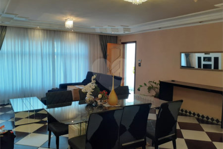Sobrado à venda com 3 quartos, sendo 1 suíte, em Vila Maria Alta, São Paulo, SP