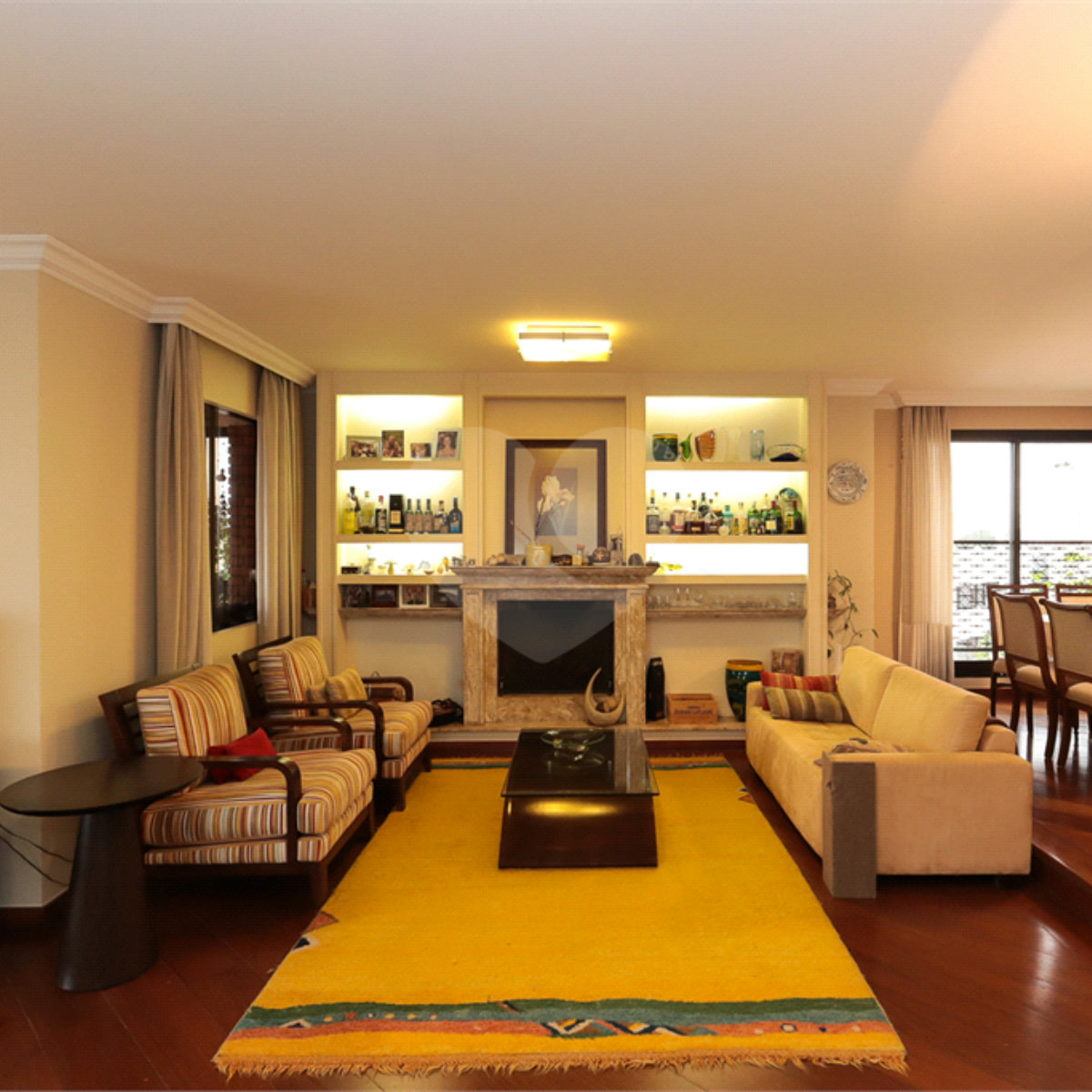Apartamento à venda com 3 quartos, sendo 2 suítes, em Campo Belo, São Paulo, SP