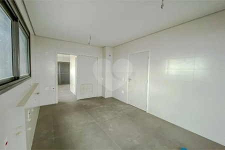 Apartamento à venda com 4 suítes em Vila Gomes Cardim, São Paulo, SP