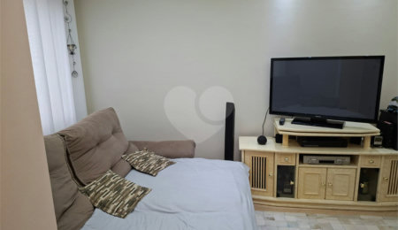 Apartamento à venda com 2 quartos em Parque Maria Domitila, São Paulo, SP