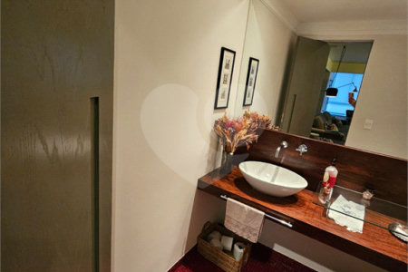 Apartamento à venda com 3 suítes em Indianópolis, São Paulo, SP