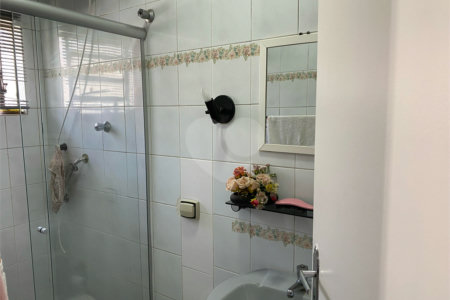 Casa Térrea à venda com 7 suítes em Alto da Lapa, São Paulo, SP