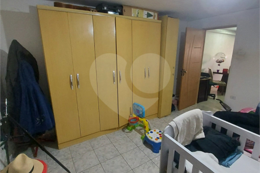 Sobrado à venda com 8 quartos no Brasilândia, São Paulo, SP