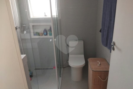 Casa à venda com 4 quartos, sendo 1 suíte,  no condomínio Vivaldi, Mogi das Cruzes - SP