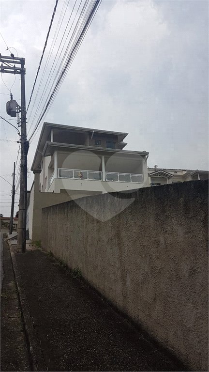 Casa à venda com 5 quartos, sendo 3 suítes,  em Serra da Cantareira, Mairiporã, SP