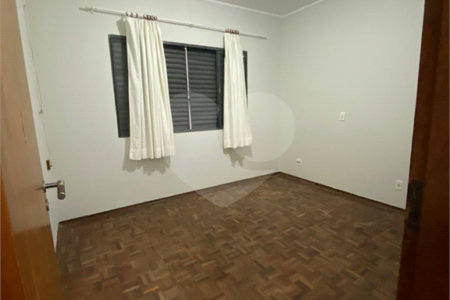 Casa à Venda no Jardim Bandeirantes