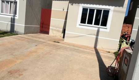 Casa à venda com 3 quartos, sendo 1 suíte, no condomínio Eco Ville 4, Três Lagoas - MS