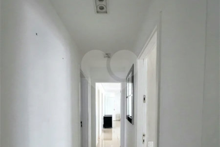 Apartamento de alto padrão com 128 m², 3 suítes, 2 vagas, vista para a piscina e lazer completo em condomínio clube no coração de Nova Petrópolis.
