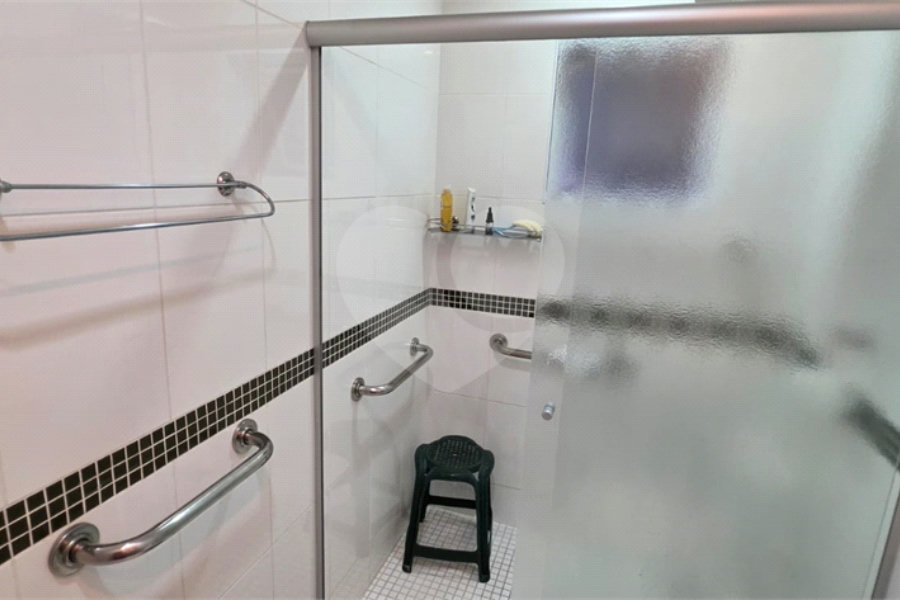 Casa Térrea à venda ou para alugar com 8 quartos, sendo 4 suítes, em Vila Pereira Barreto, São Paulo, SP