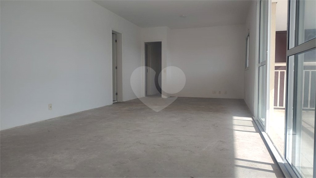 Apartamento à venda com 3 suítes em Jardim Zaira, Guarulhos, SP