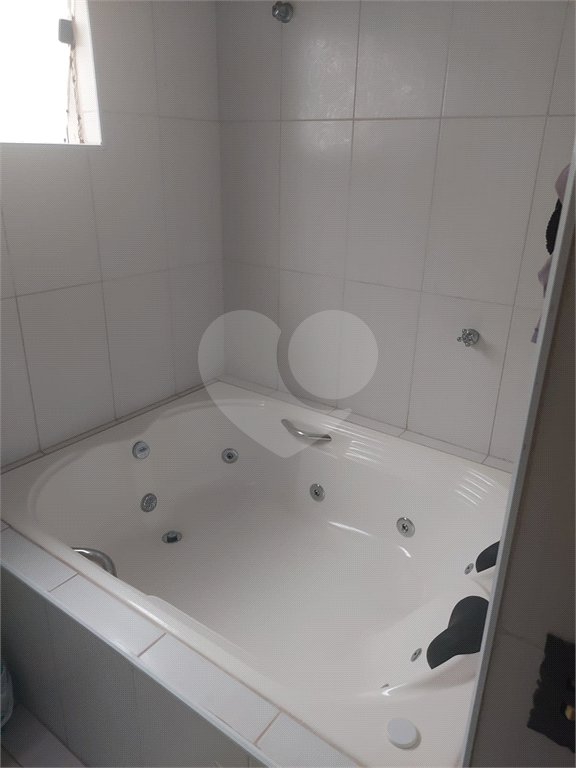 Casa à venda com 3 quartos, sendo 1 suíte, em Jardim Leonor, São Paulo, SP
