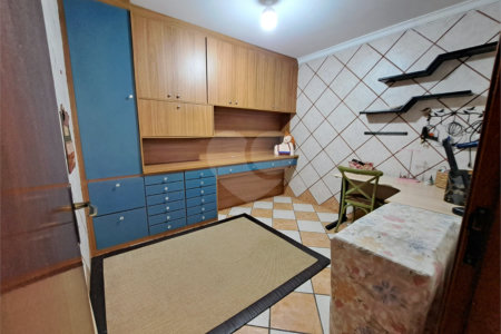 Sobrado à venda com 3 quartos, sendo 1 suíte, em Vila Gomes Cardim, São Paulo, SP