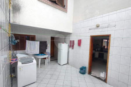 Sobrado à venda com 3 quartos, sendo 1 suíte, em Parque Vitória, São Paulo, SP