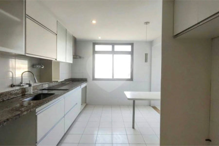 Cobertura à venda com 4 quartos, sendo 3 suítes, em Recreio dos Bandeirantes, Rio de Janeiro, RJ