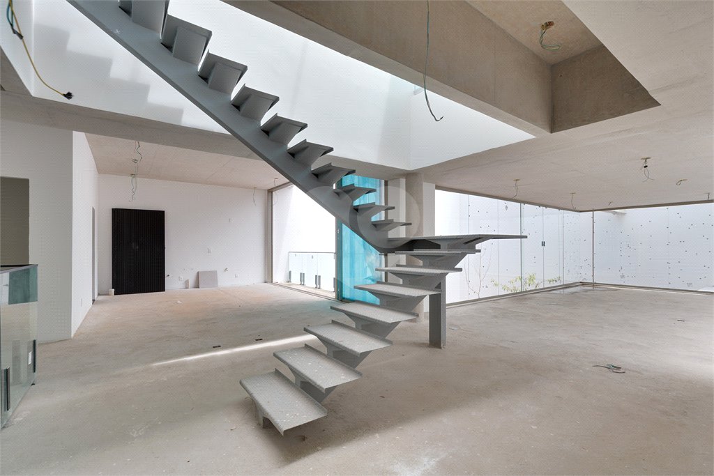 Casa à venda com 3 suítes no condomínio Residencial Heron 140, São Paulo - SP