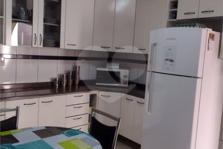 Casa com 180m² , 3 dormitórios , sendo 1 suíte , 2 vagas , à venda em Itaquera