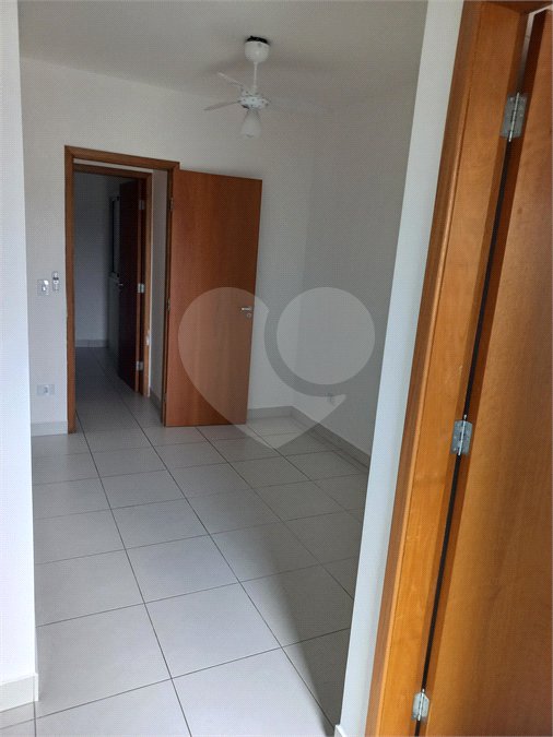 Casa à venda com 2 suítes no condomínio martinha, São Paulo - SP