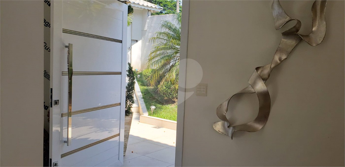 Casa à venda com 4 suítes em Pirucaia, Mairiporã, SP