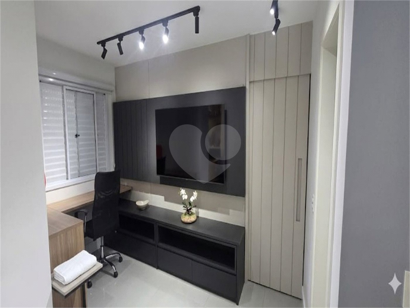 Apartamento à venda com 3 quartos, sendo 1 suíte, em Vila Guilherme, São Paulo, SP