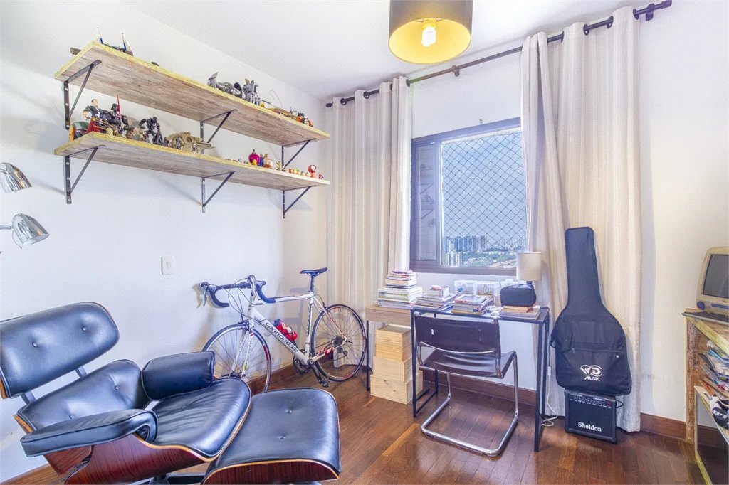 Apartamento à venda com 4 quartos, sendo 3 suítes, em Jardim Monte Kemel, São Paulo, SP