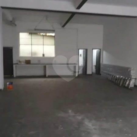Imóvel Comercial à venda na Mooca com 232m² 4 banheiros