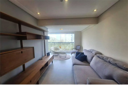 Apartamento à venda com 3 quartos, sendo 1 suíte, em Parque Reboucas, São Paulo, SP