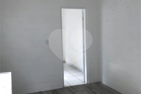 Casa à venda com 3 quartos, sendo 1 suíte,  em Vila Olímpia, São Paulo, SP