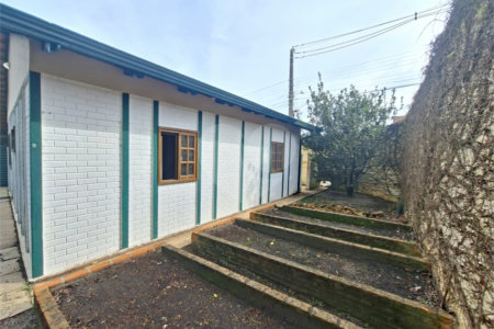 Casa à venda com 2 quartos no Centro, Alambari, SP