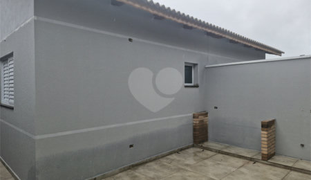 Casa à venda com 3 quartos, sendo 1 suíte,  em Jardim das Flores, Suzano, SP